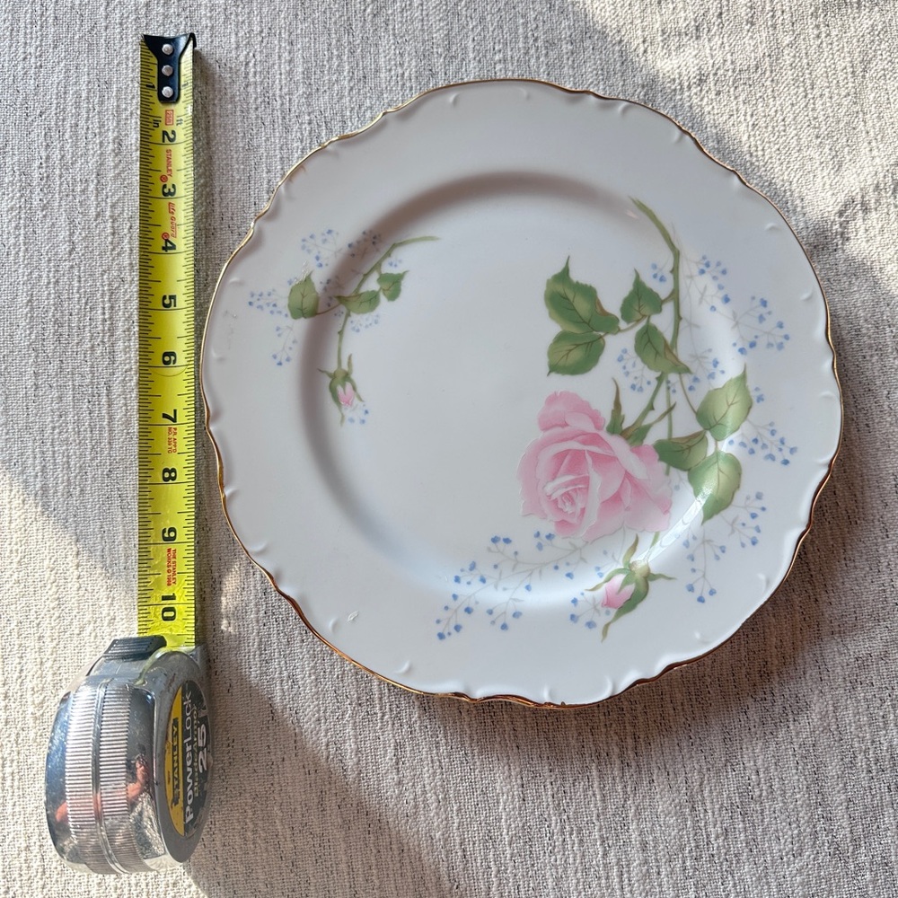 SEYNOUR MANN INC - Vintage Cake plate